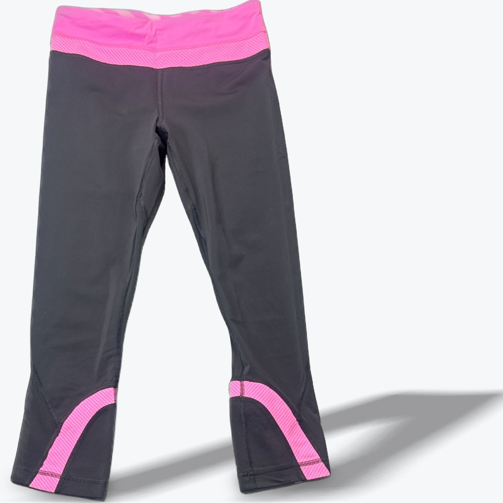 Lululemon Crop Leggings Inspire Crop Womens 4 Black Pink Gym Training Running